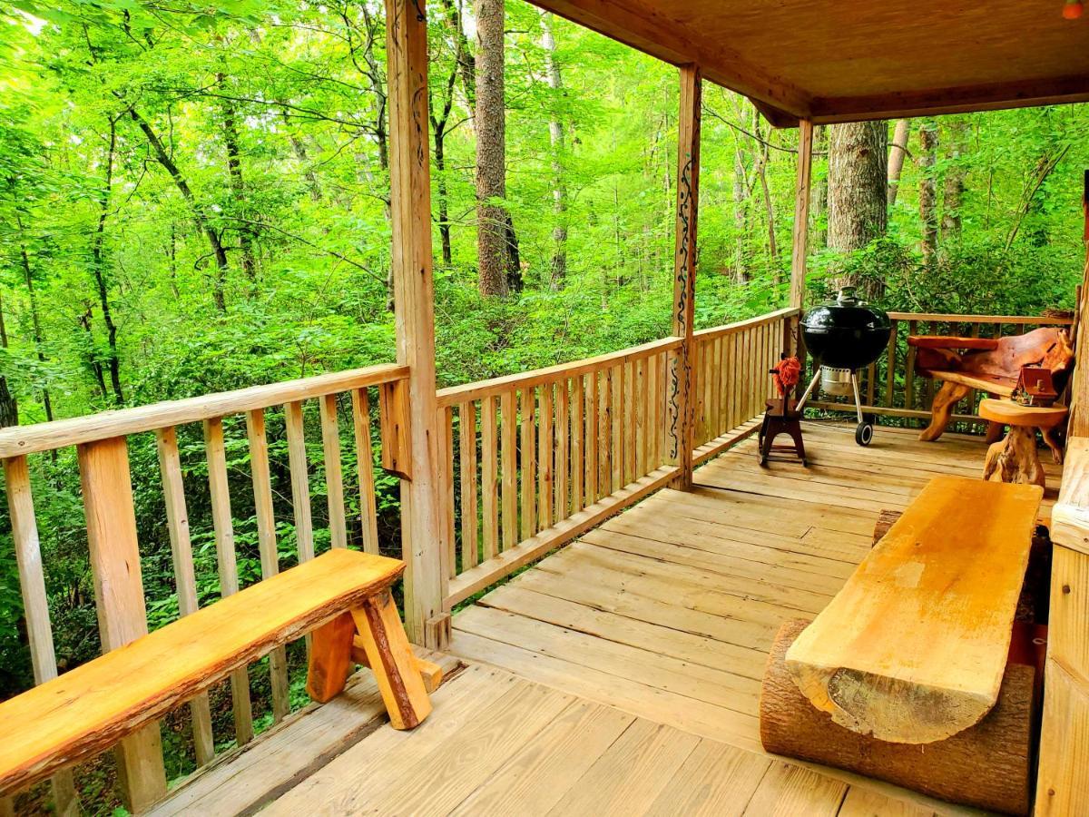 Lil' Log At Hearthstone Cabins And Camping - Pet Friendly Helen Eksteriør billede